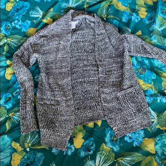 Cardigan - Picture 2 of 3